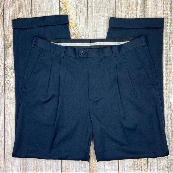 Perry Ellis Portfolio Pleated Classic 